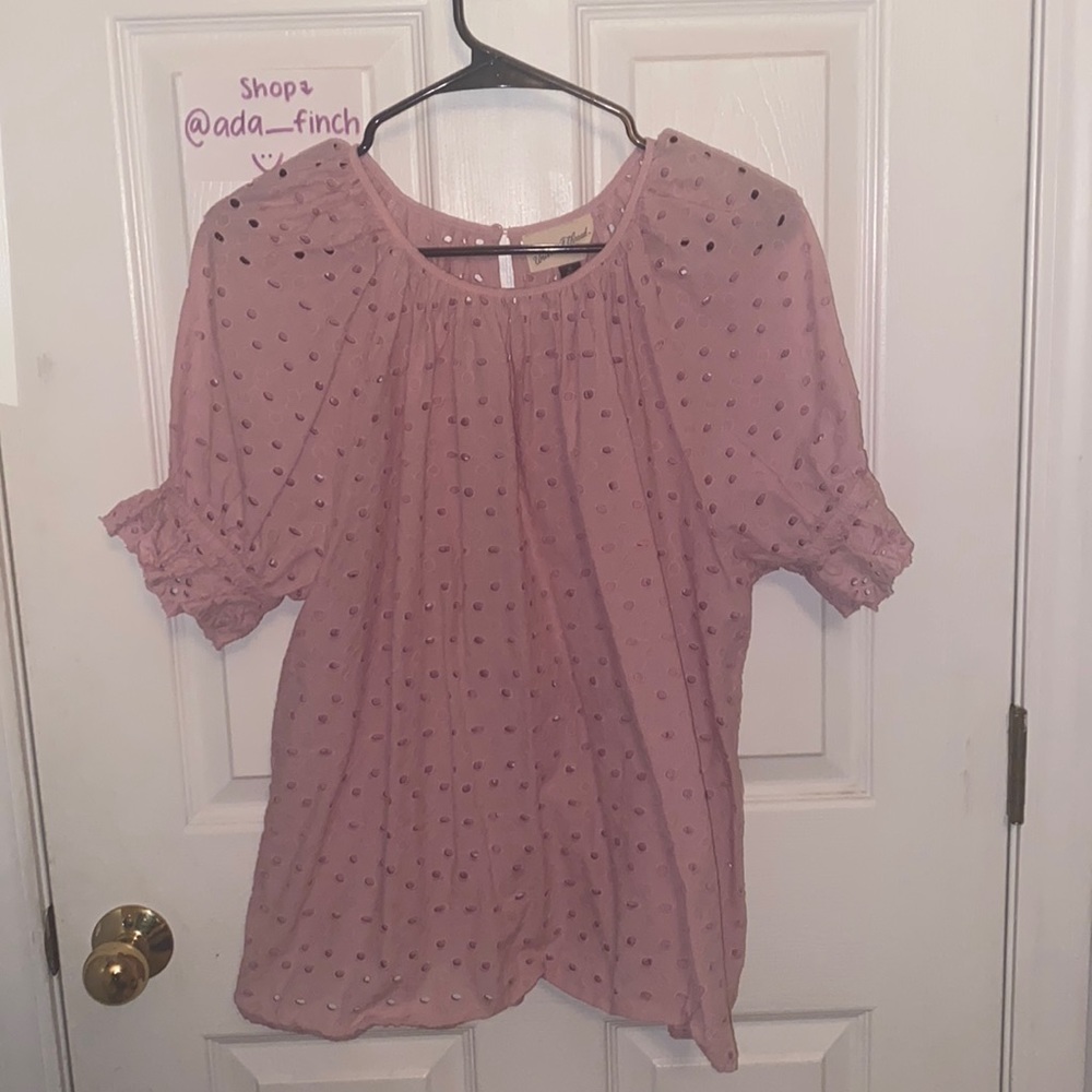 Universal Thread pink thin flower pattern with hole cutouts XL